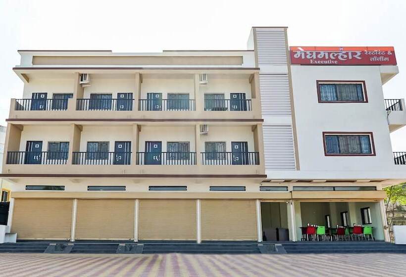 فندق Treebo Trip Megmalhar