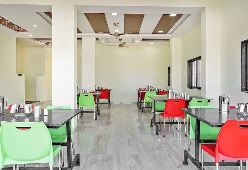 فندق Treebo Trip Megmalhar