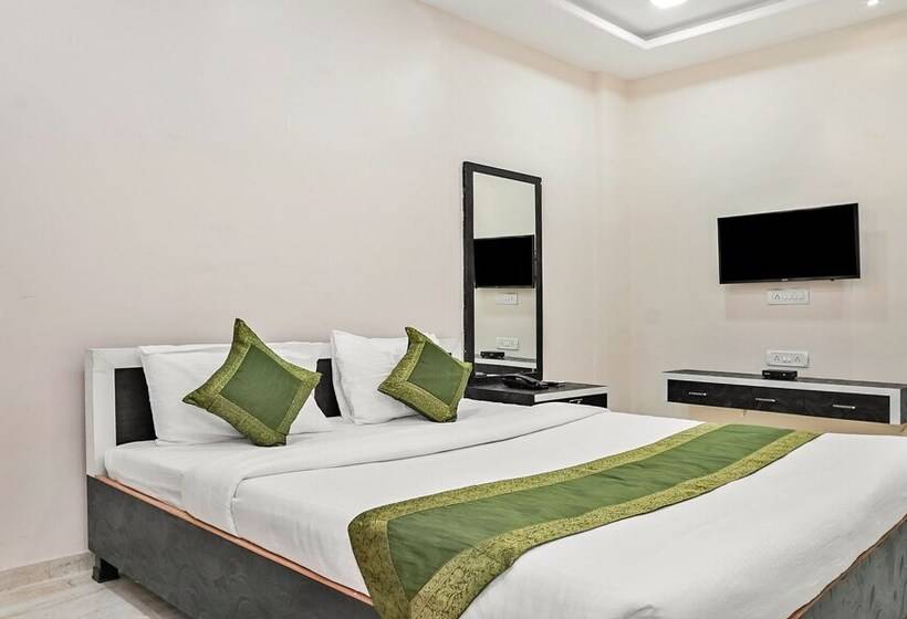 فندق Treebo Trip Megmalhar