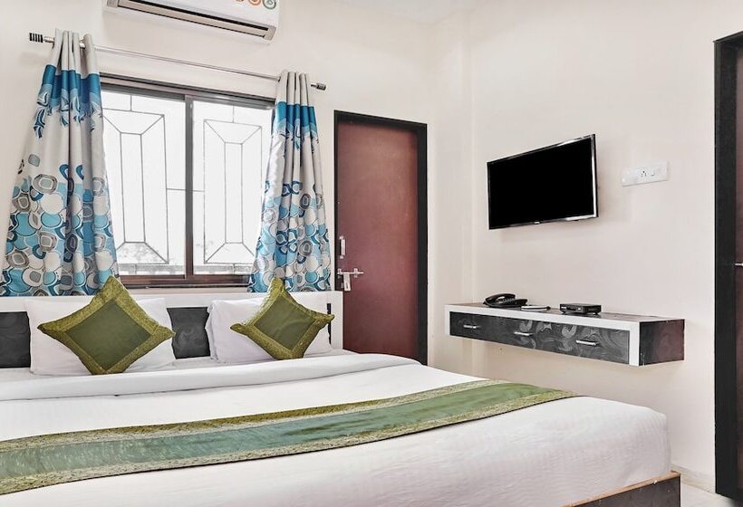 فندق Treebo Trip Megmalhar