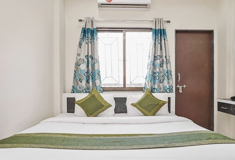 فندق Treebo Trip Megmalhar