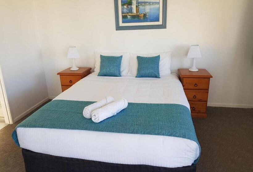 Kings Way Apartments