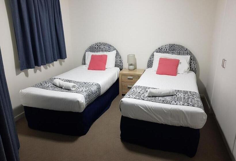 Kings Way Apartments