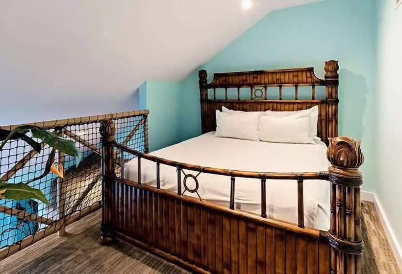 Chateau Avalon Hotel & Spa