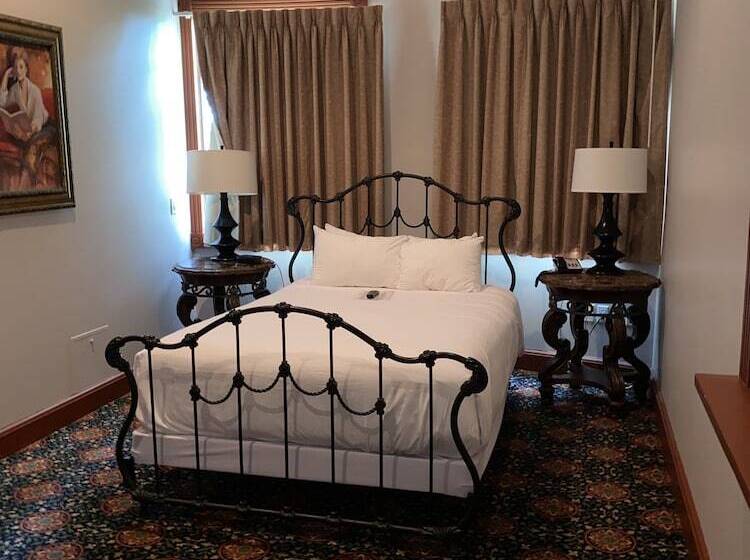 Chateau Avalon Hotel & Spa