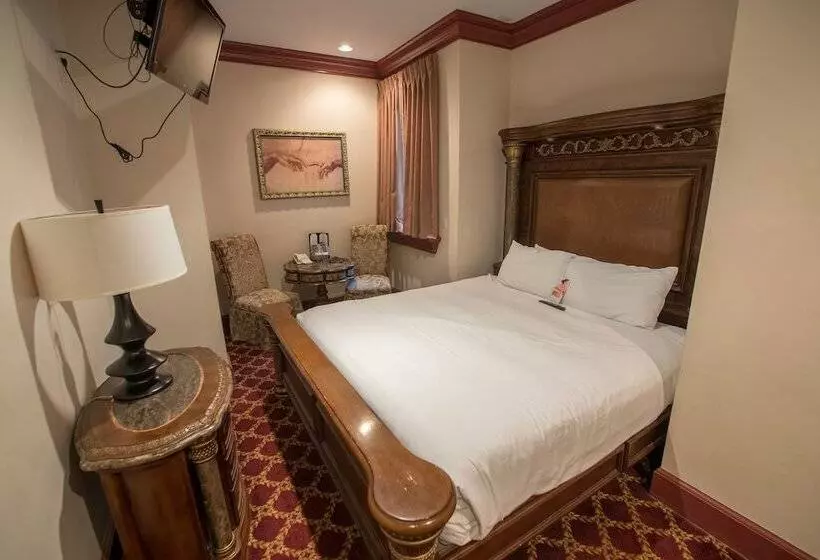 Chateau Avalon Hotel & Spa