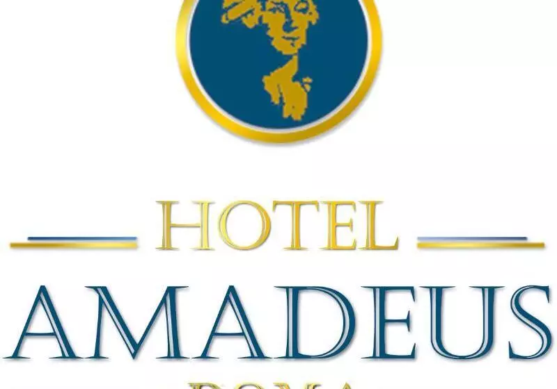 ホテル Amadeus