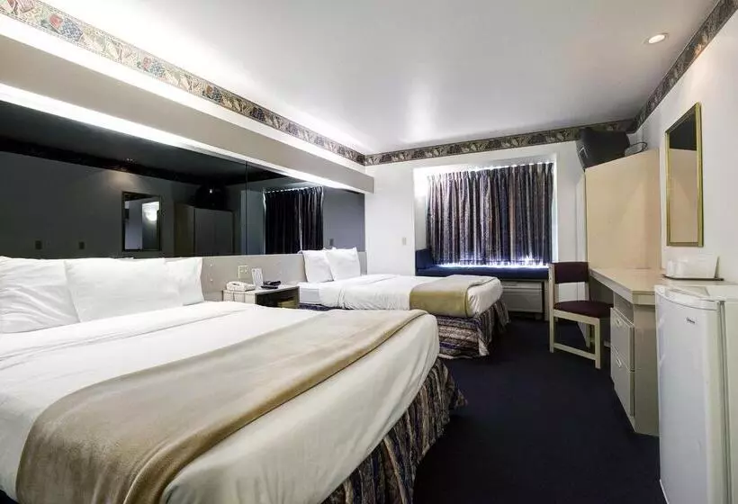 בית מלון כפרי Americas Best Value Inn & Suites Racine