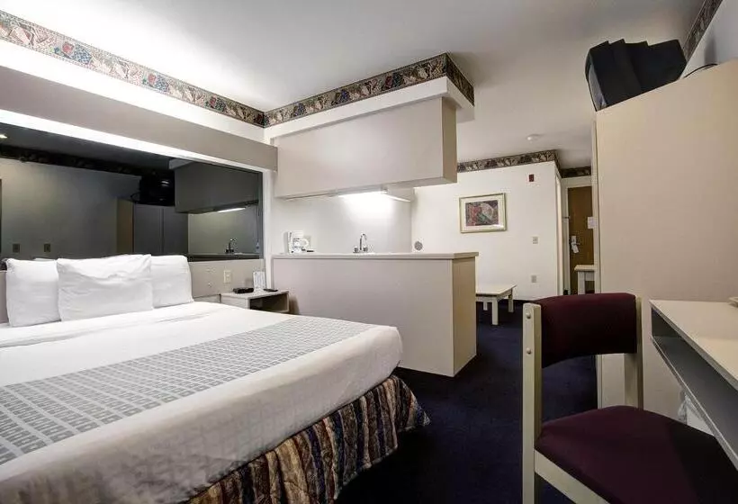 בית מלון כפרי Americas Best Value Inn & Suites Racine