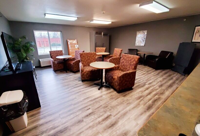 فندق Americas Best Value Inn & Suites Racine