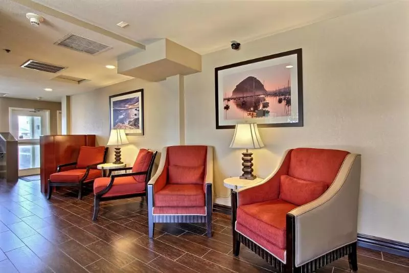 酒店 Avisa Downtown