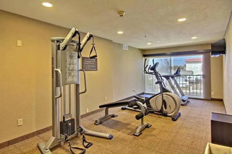 酒店 Avisa Downtown