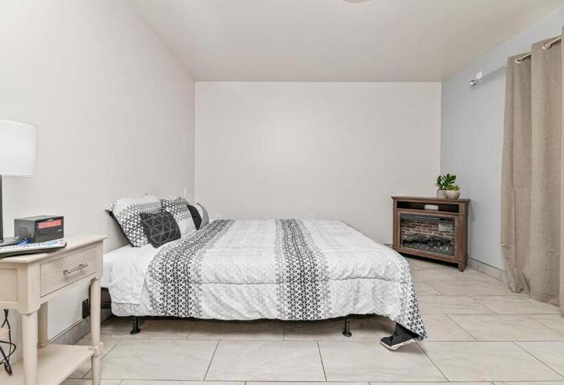 فندق Big Bear Lake Front Lodge