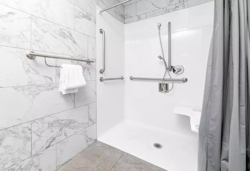 Отель Big Bear Lake Front Lodge