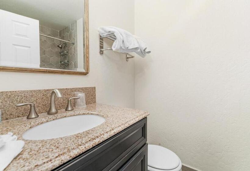 فندق Big Bear Lake Front Lodge