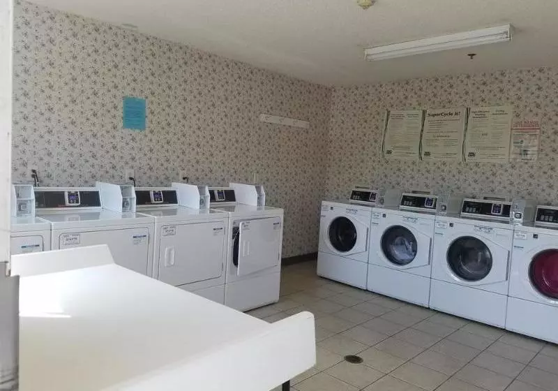 Отель Budgetel Inn & Suitesbirmingham South