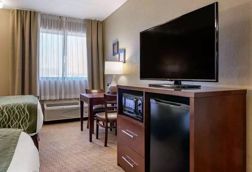 Отель Comfort Inn Warren