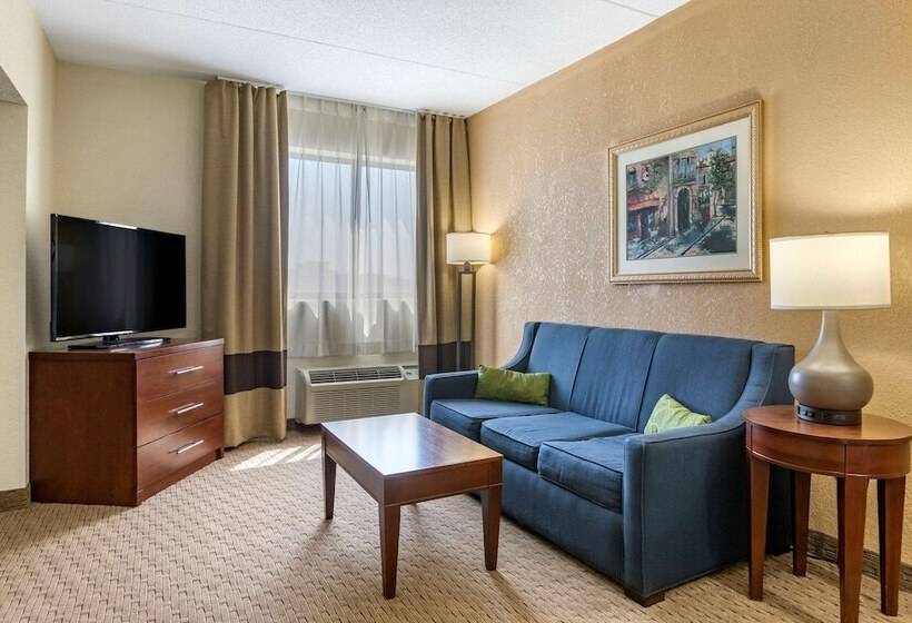 هتل Comfort Inn Warren