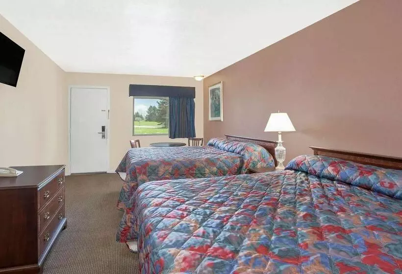 هتل Imperial Inn Grand Blanc