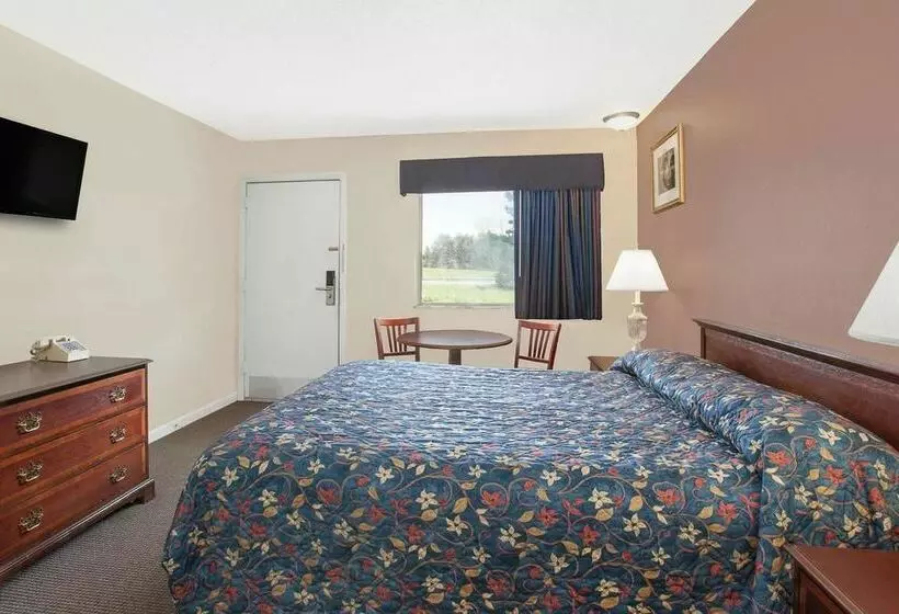 هتل Imperial Inn Grand Blanc