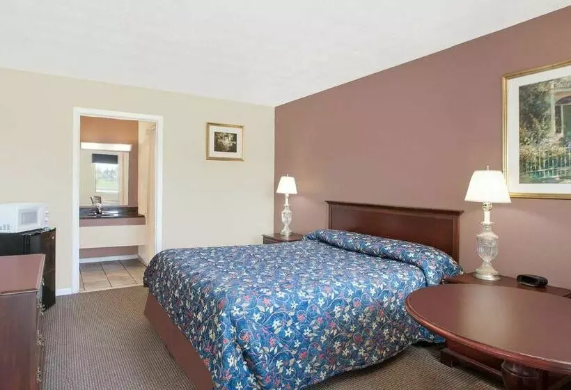 هتل Imperial Inn Grand Blanc