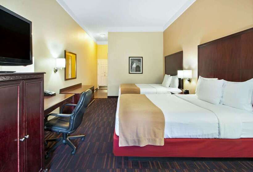 هتل La Quinta By Wyndham Albuquerque Midtown Newly Renovated