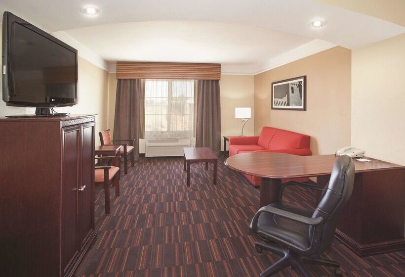 هتل La Quinta By Wyndham Albuquerque Midtown Newly Renovated