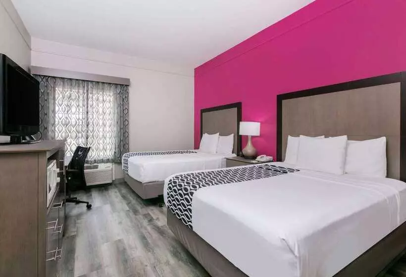 酒店 La Quinta Inn & Suites By Wyndham Fredericksburg