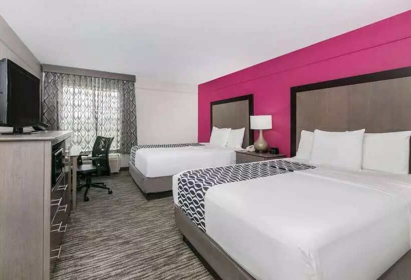 酒店 La Quinta Inn & Suites By Wyndham Fredericksburg