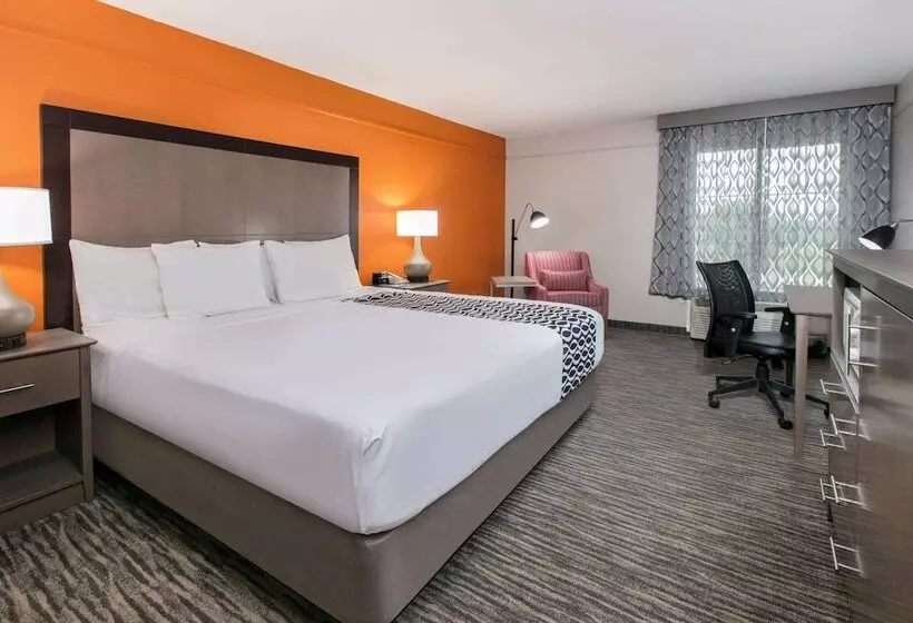 酒店 La Quinta Inn & Suites By Wyndham Fredericksburg