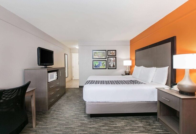 酒店 La Quinta Inn & Suites By Wyndham Fredericksburg