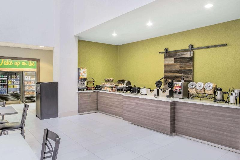 בית מלון כפרי La Quinta By Wyndham Moscow Pullman