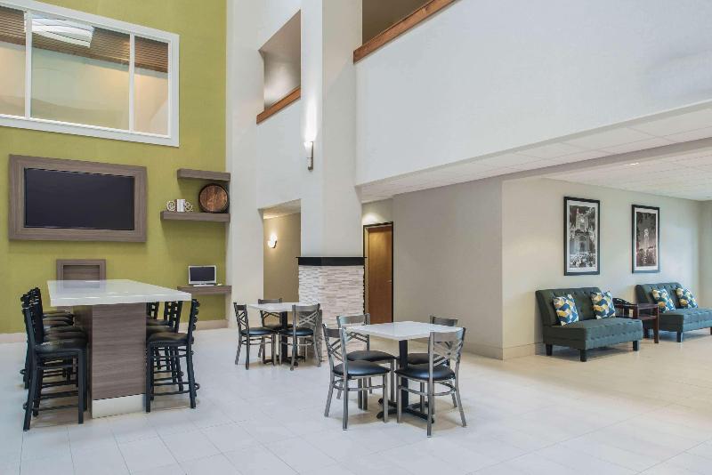 בית מלון כפרי La Quinta By Wyndham Moscow Pullman