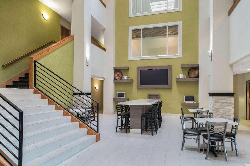 בית מלון כפרי La Quinta By Wyndham Moscow Pullman