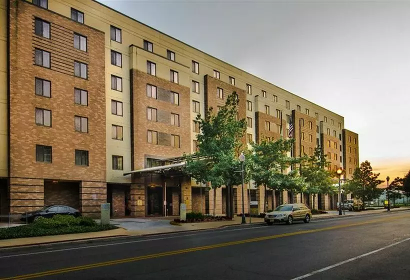 Отель Wyndham Garden Trenton