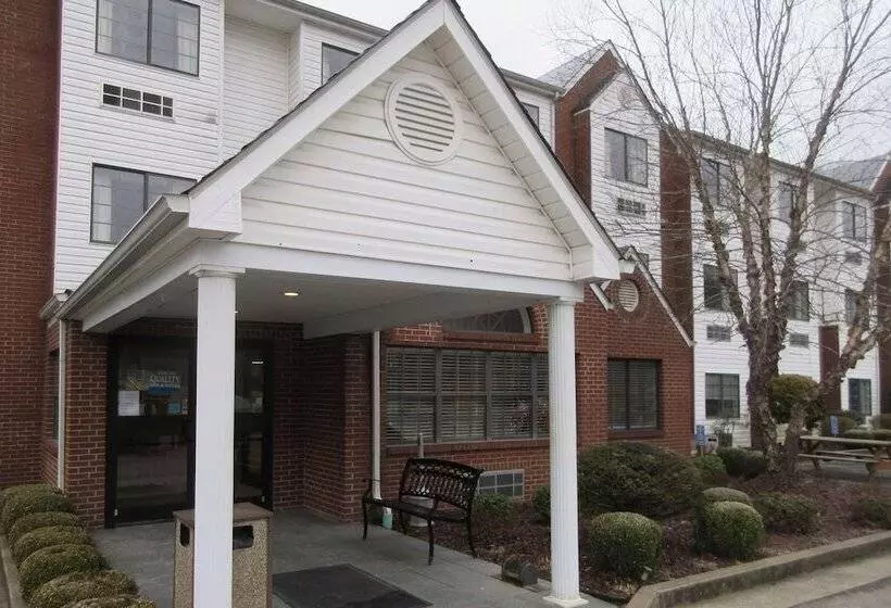 Hotelli Quality Inn & Suites Prestonsburg Next To Mountain Arts Center