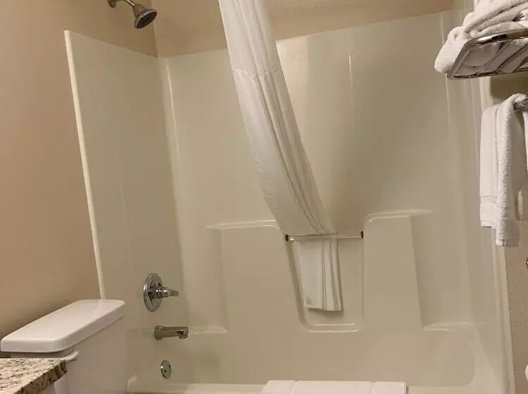 Hotelli Quality Inn & Suites Prestonsburg Next To Mountain Arts Center