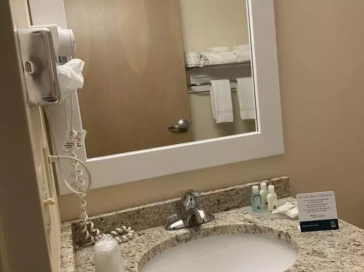 Hotelli Quality Inn & Suites Prestonsburg Next To Mountain Arts Center