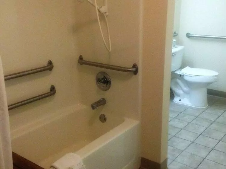 Hotelli Quality Inn & Suites Prestonsburg Next To Mountain Arts Center