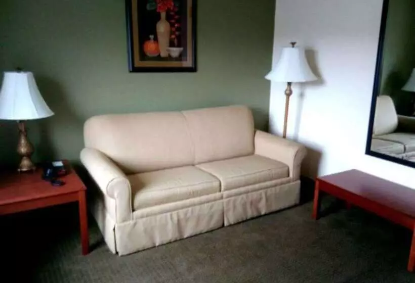 Hotelli Quality Inn & Suites Prestonsburg Next To Mountain Arts Center