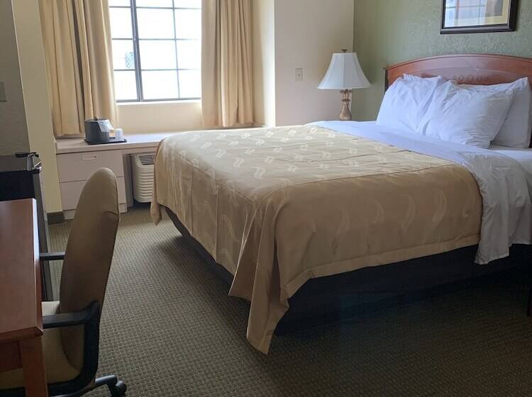 فندق Quality Inn & Suites Prestonsburg Next To Mountain Arts Center