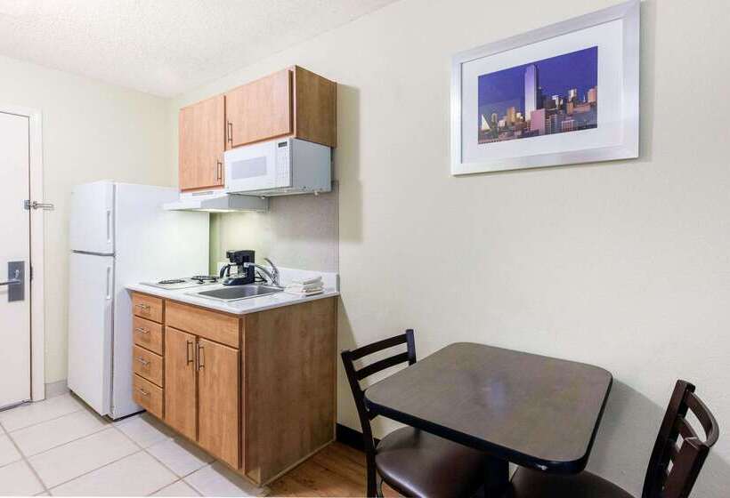 Отель Suburban Studios Lewisville