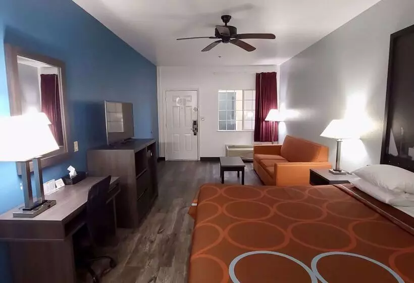 Отель Super 8 By Wyndham Forney/east Dallas