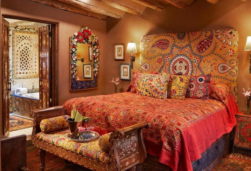 هتل The Inn Of The Five Graces