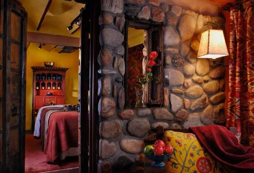 Hotel The Inn Of The Five Graces