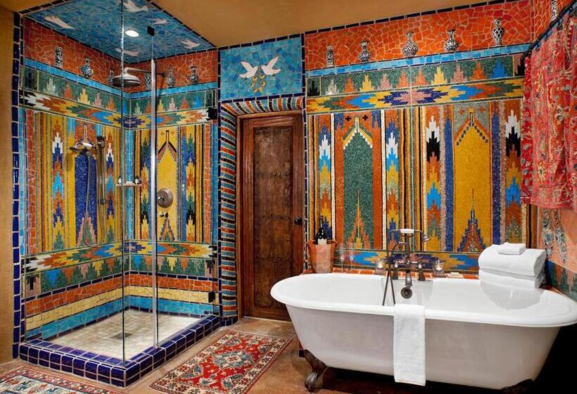 هتل The Inn Of The Five Graces