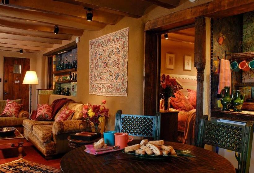 هتل The Inn Of The Five Graces