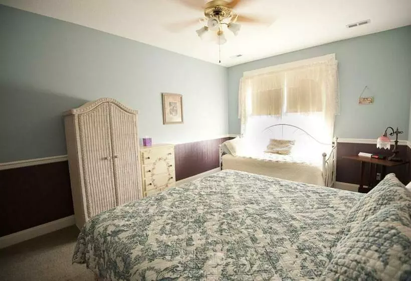 בית מלון כפרי Victorian Veranda Country Inn