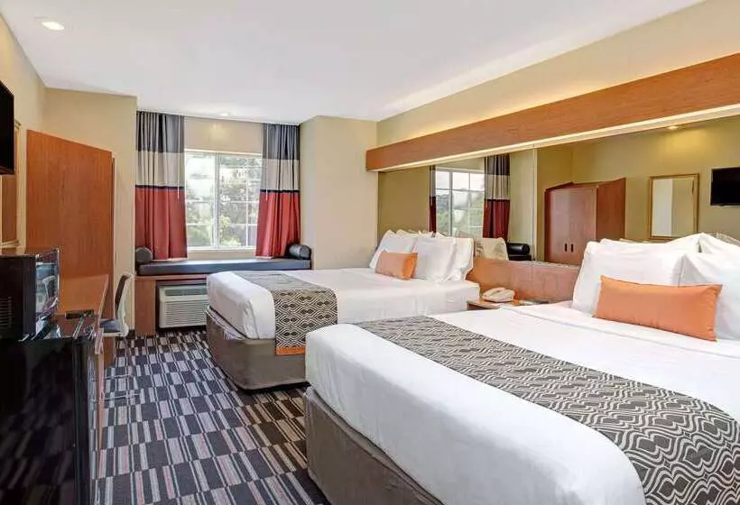 Microtel Inn & Suites By Wyndham Bushnell