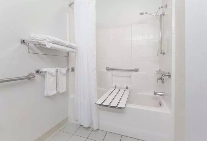 Microtel Inn & Suites Modesto